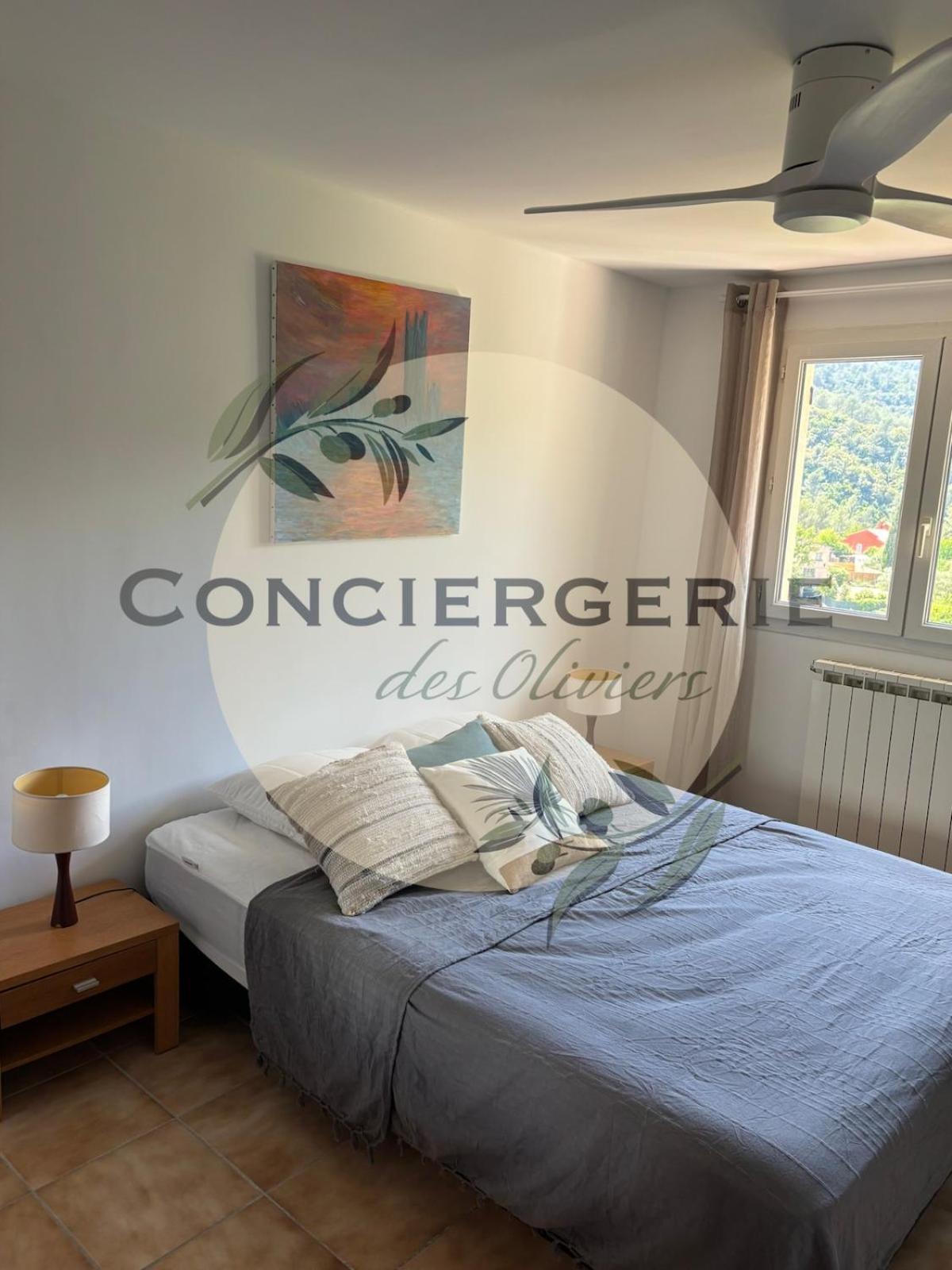 Villa Avec Piscine Belgentier Exteriér fotografie